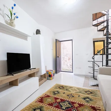 Holiday home Casa Con Terrazze Vista Mare Forza d'Agro